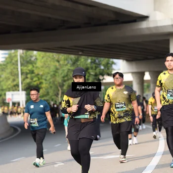 Runner Photo 6373755