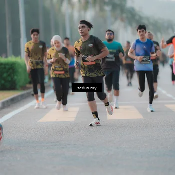 Runner Photo 6373769