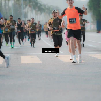 Runner Photo 6373798