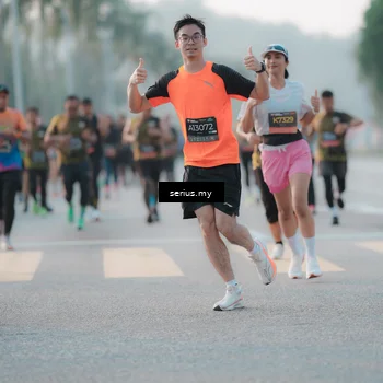 Runner Photo 6373840