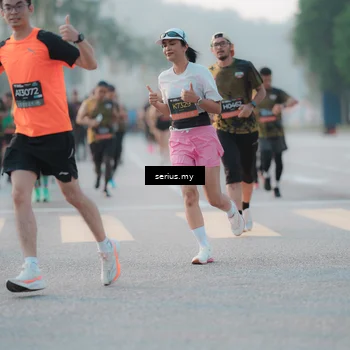 Runner Photo 6373843