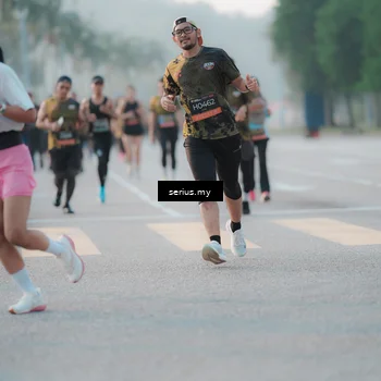 Runner Photo 6373865