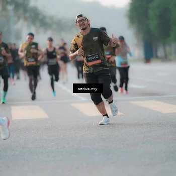 Runner Photo 6373867