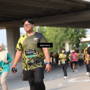 Runner Photo 6373914