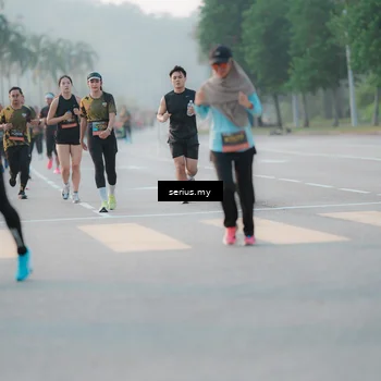 Runner Photo 6373921