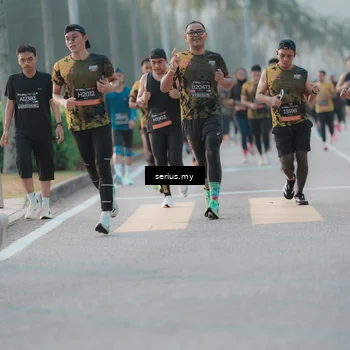 Runner Photo 6373923