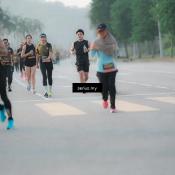Runner Photo 6373929