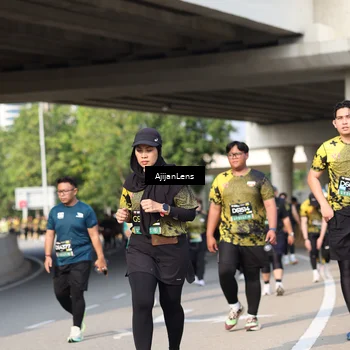 Runner Photo 6373943