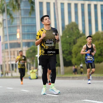 Runner Photo 6374013