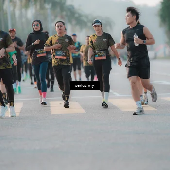 Runner Photo 6374020