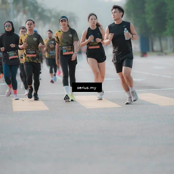 Runner Photo 6374024