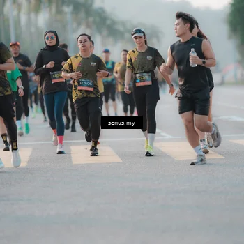 Runner Photo 6374025