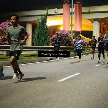 Runner Photo 6374048