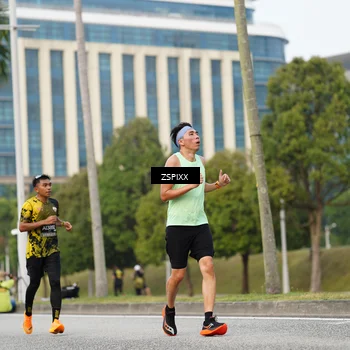 Runner Photo 6374049