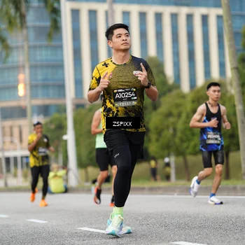 Runner Photo 6374050