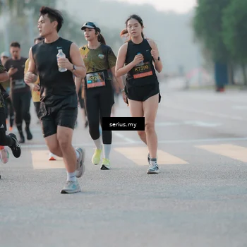 Runner Photo 6374052