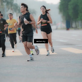 Runner Photo 6374068