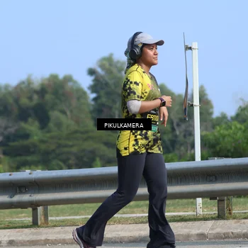 Runner Photo 6374072