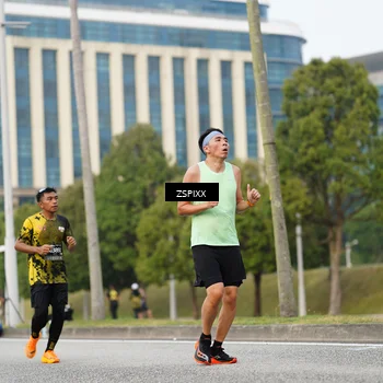 Runner Photo 6374080