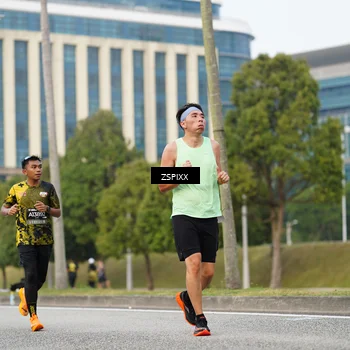 Runner Photo 6374083