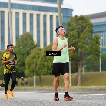 Runner Photo 6374093