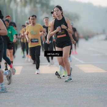 Runner Photo 6374124