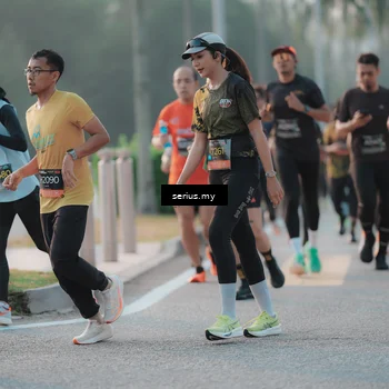 Runner Photo 6374152