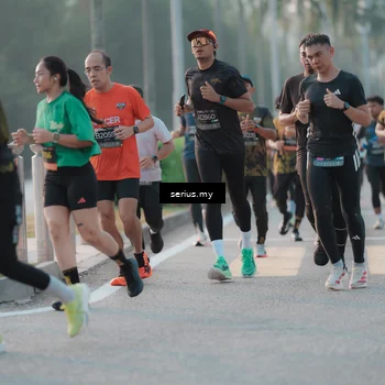 Runner Photo 6374160