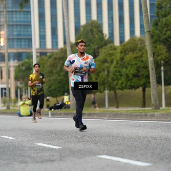 Runner Photo 6374174