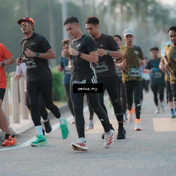 Runner Photo 6374192