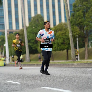 Runner Photo 6374230