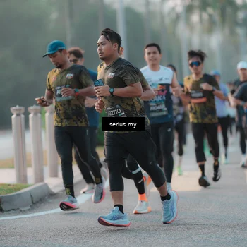 Runner Photo 6374245