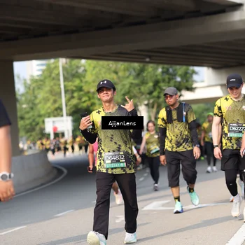 Runner Photo 6374253