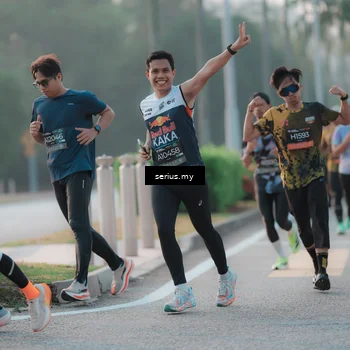Runner Photo 6374275