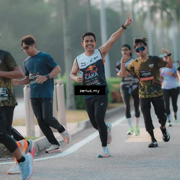 Runner Photo 6374280
