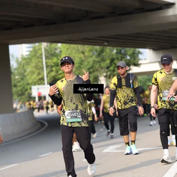 Runner Photo 6374281