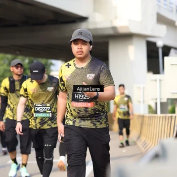 Runner Photo 6374292