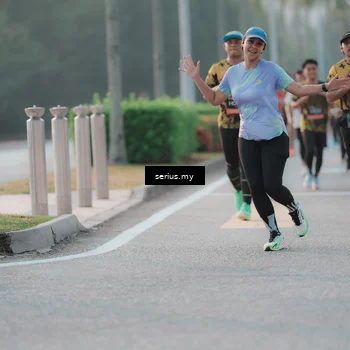 Runner Photo 6374343