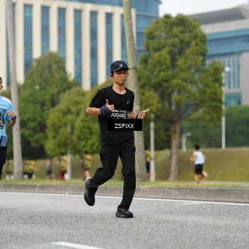 Runner Photo 6374345