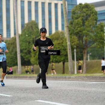 Runner Photo 6374347