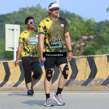 Runner Photo 6374374