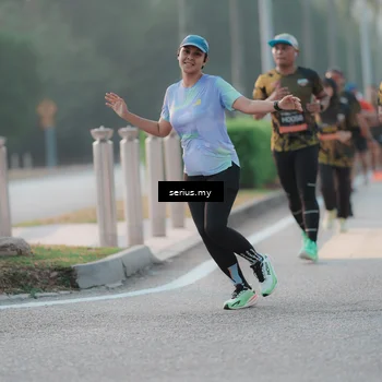 Runner Photo 6374393