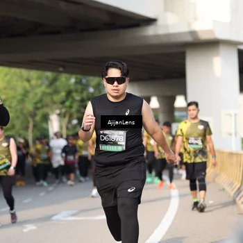 Runner Photo 6374417