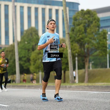 Runner Photo 6374434