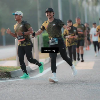 Runner Photo 6374437