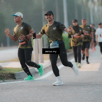 Runner Photo 6374438