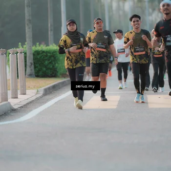 Runner Photo 6374439