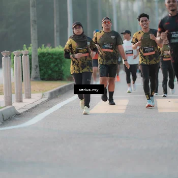 Runner Photo 6374442