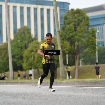 Runner Photo 6374465