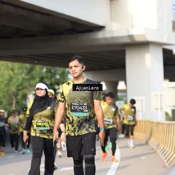 Runner Photo 6374475